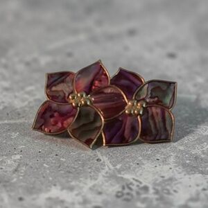 Paua/Abalone She’ll Brooch